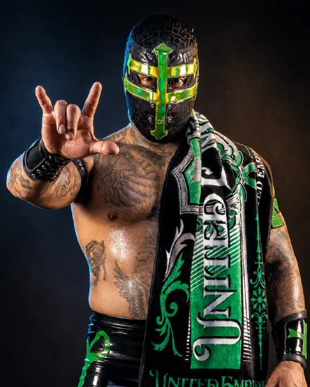 Templario, Neón y Dulce Gardenia