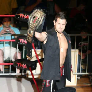 Alex Shelley