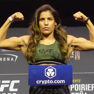 Julianna Peña