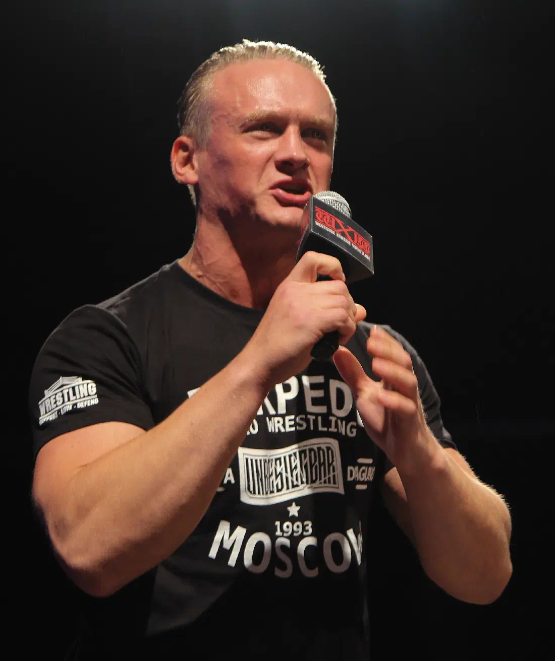 Ilja Dragunov recuerda su estreno en AEW: nostalgia, libertad y charla con Tony Khan