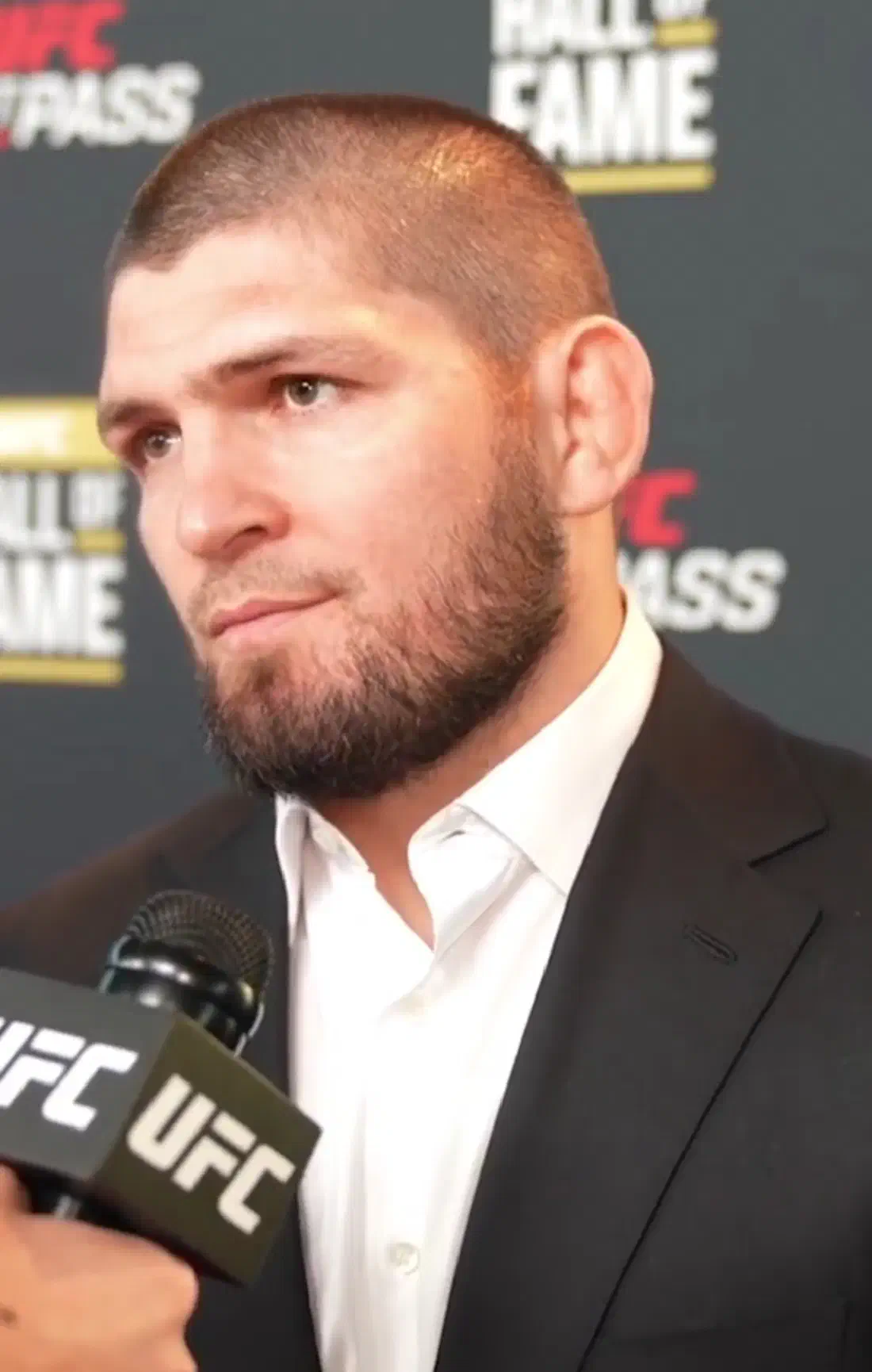Khabib Nurmagomedov visita Córdoba: el excampeón invicto de la UFC pasea por la ciudad