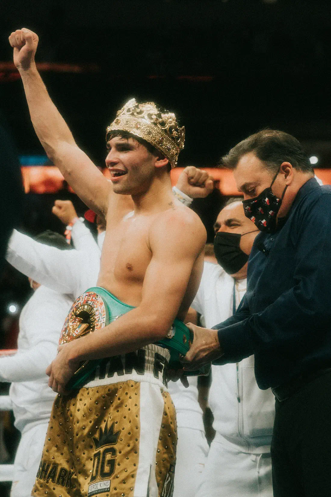 Ryan Garcia lanza un ultimátum a Floyd Mayweather para cerrar su pelea